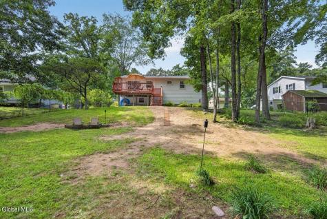 124 Hathorn Boulevard Saratoga Springs NY 12866