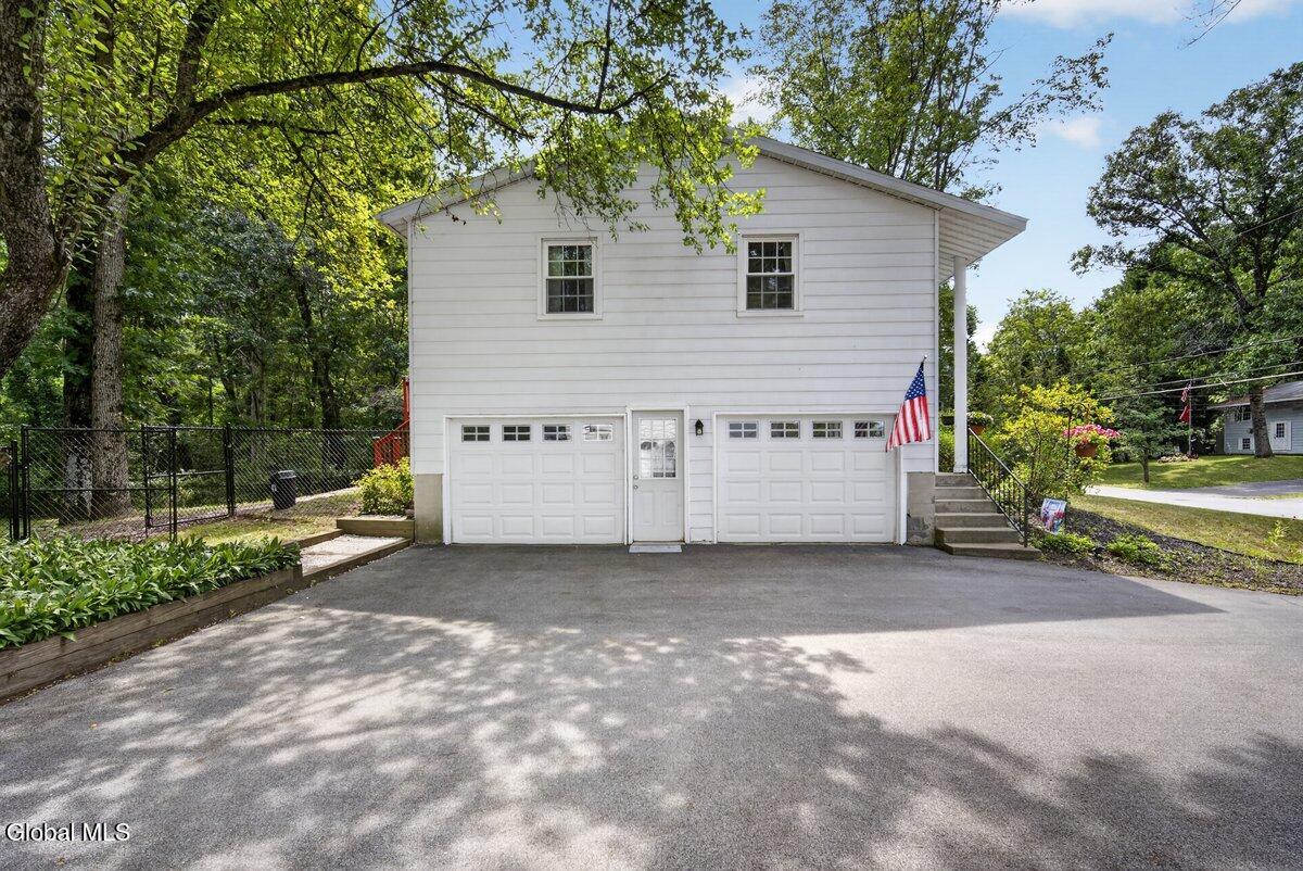124 Hathorn Boulevard Saratoga Springs NY 12866