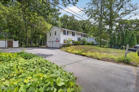 124 Hathorn Boulevard Saratoga Springs NY 12866