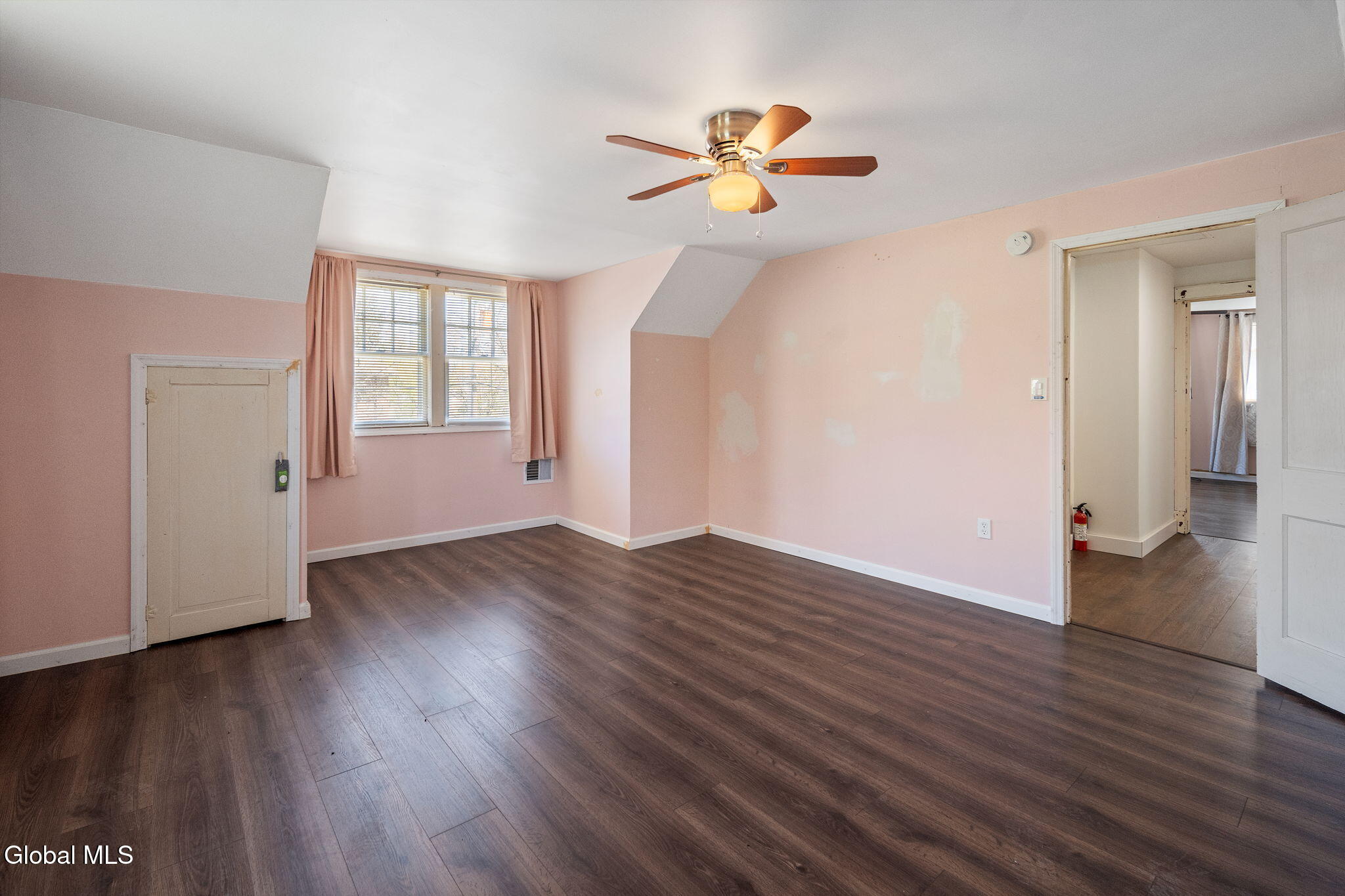 137 Washington Avenue Cobleskill NY 12043