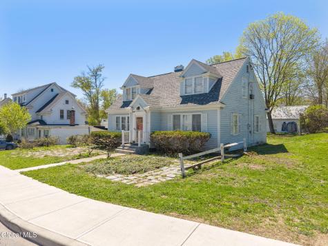 137 Washington Avenue Cobleskill NY 12043