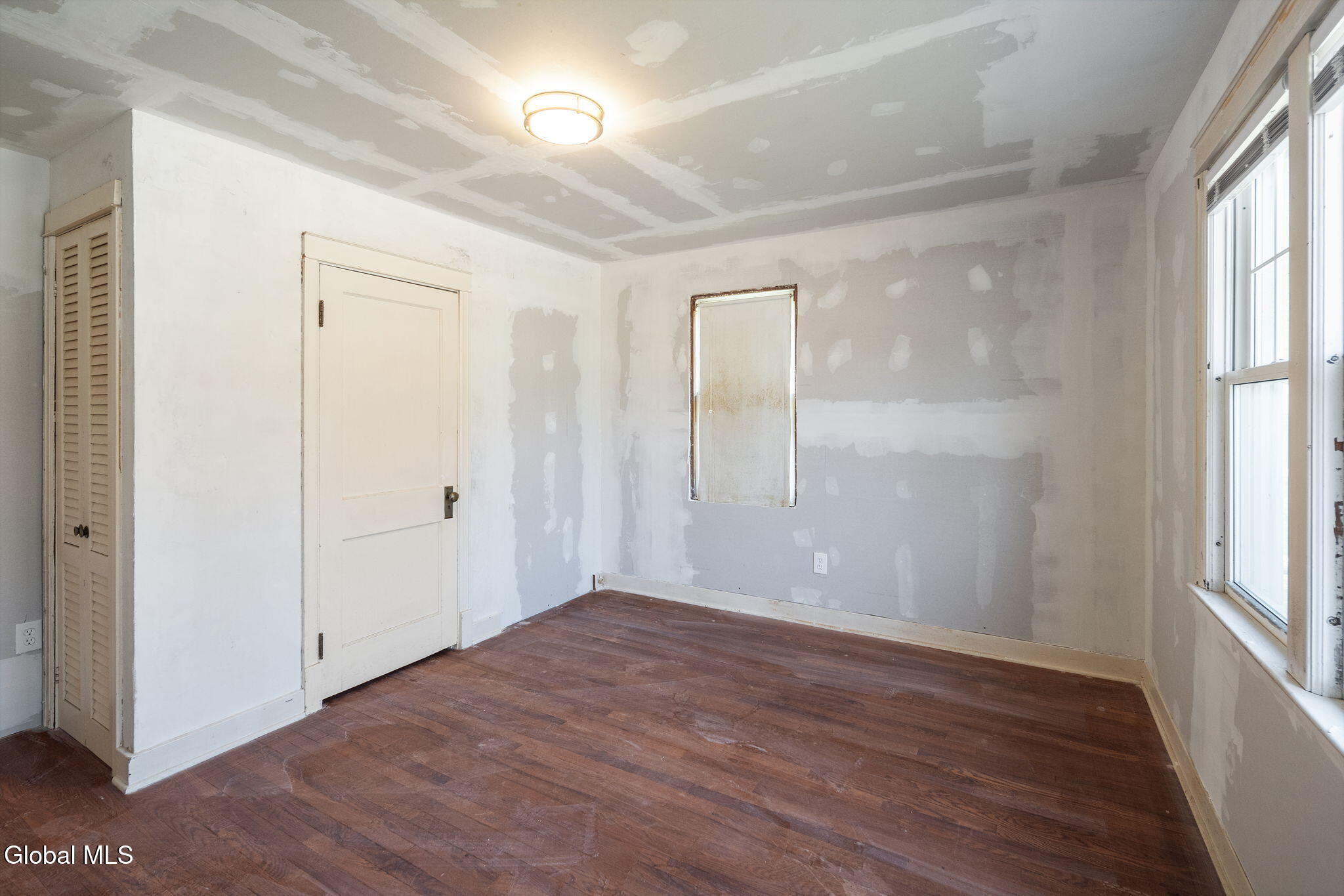 137 Washington Avenue Cobleskill NY 12043