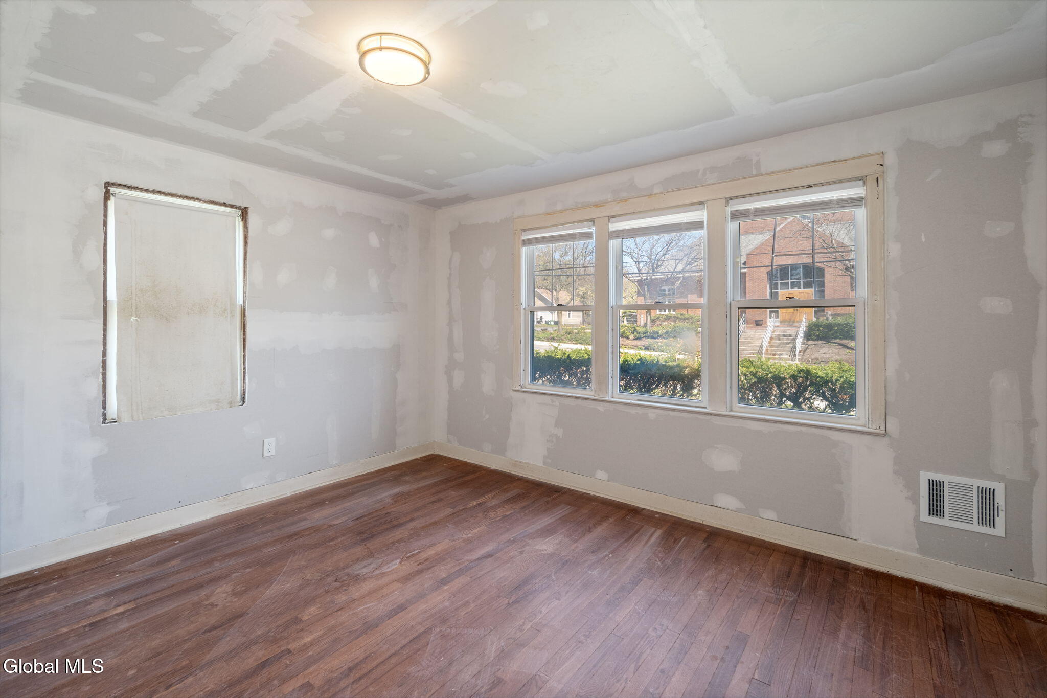 137 Washington Avenue Cobleskill NY 12043