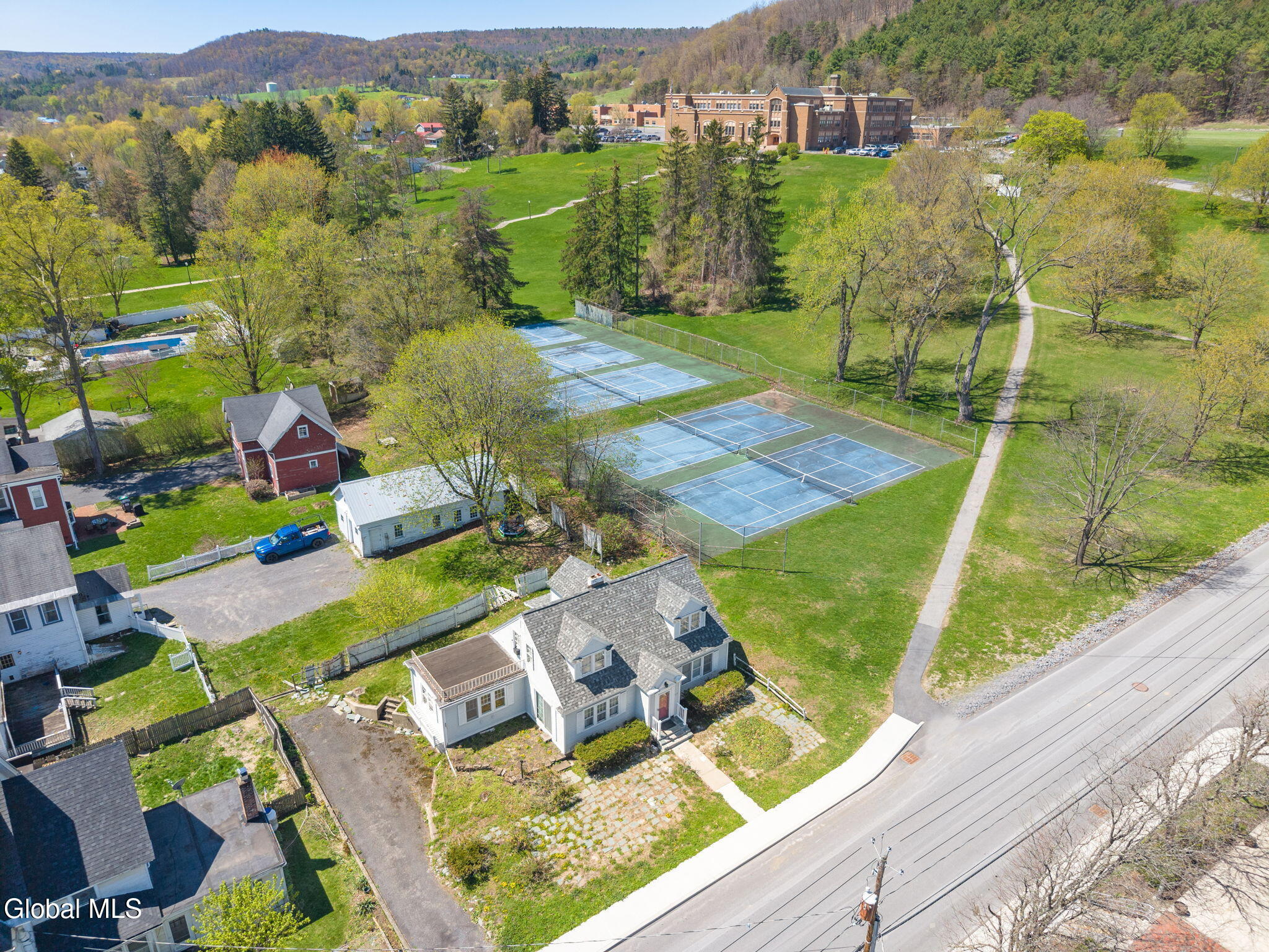 137 Washington Avenue Cobleskill NY 12043
