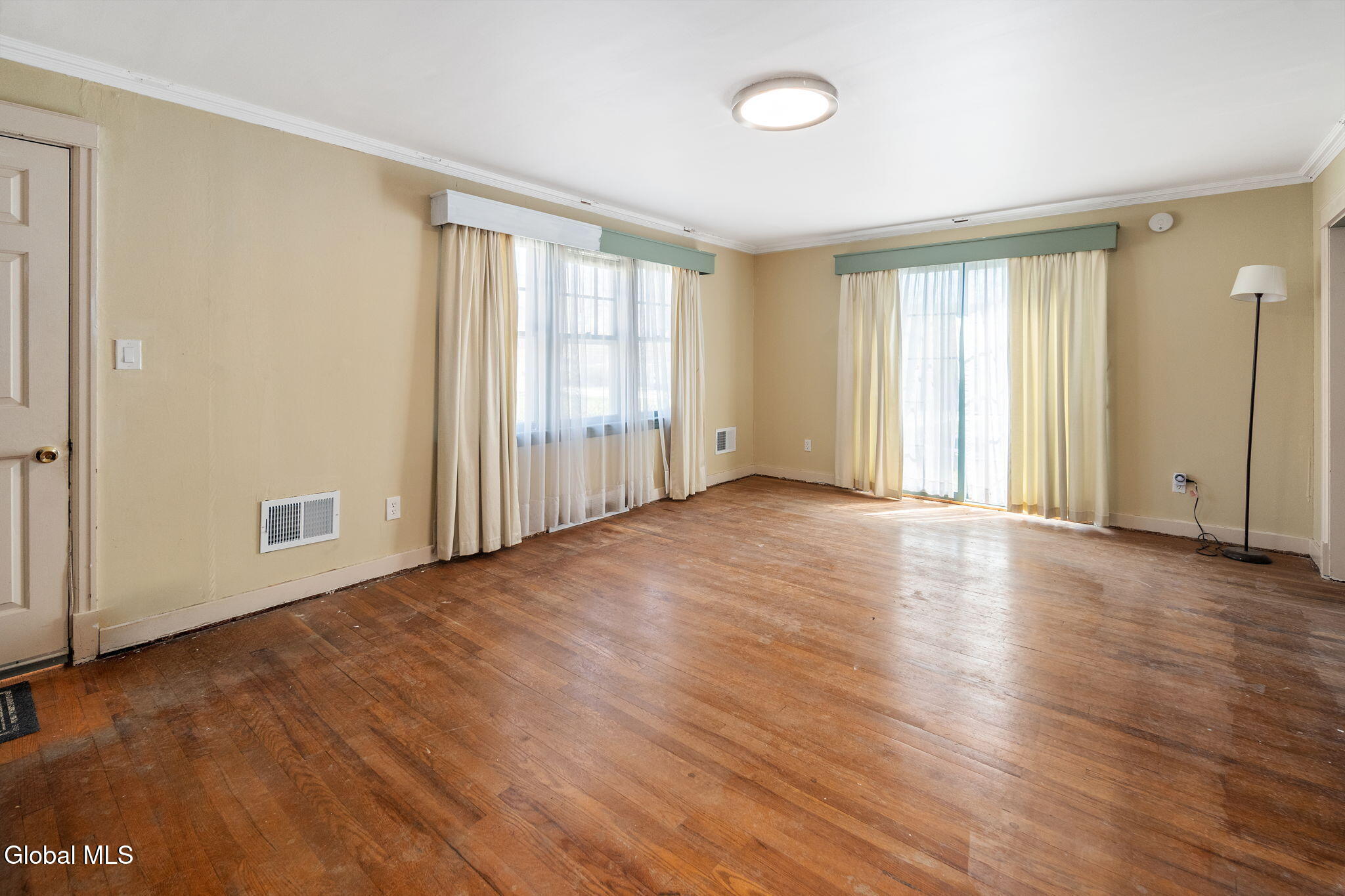 137 Washington Avenue Cobleskill NY 12043