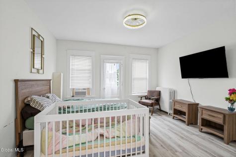 22 Fairlawn Avenue Albany NY 12203