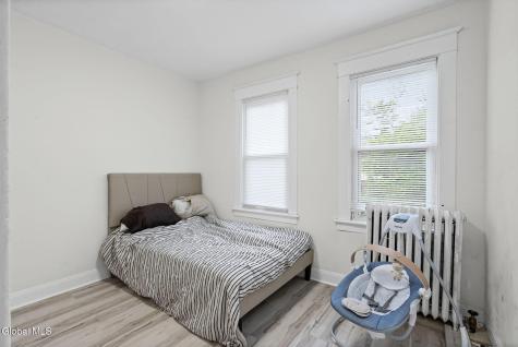 22 Fairlawn Avenue Albany NY 12203
