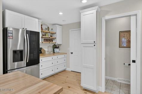 1 Erie Court Waterford NY 12188