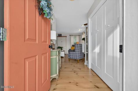 1 Erie Court Waterford NY 12188