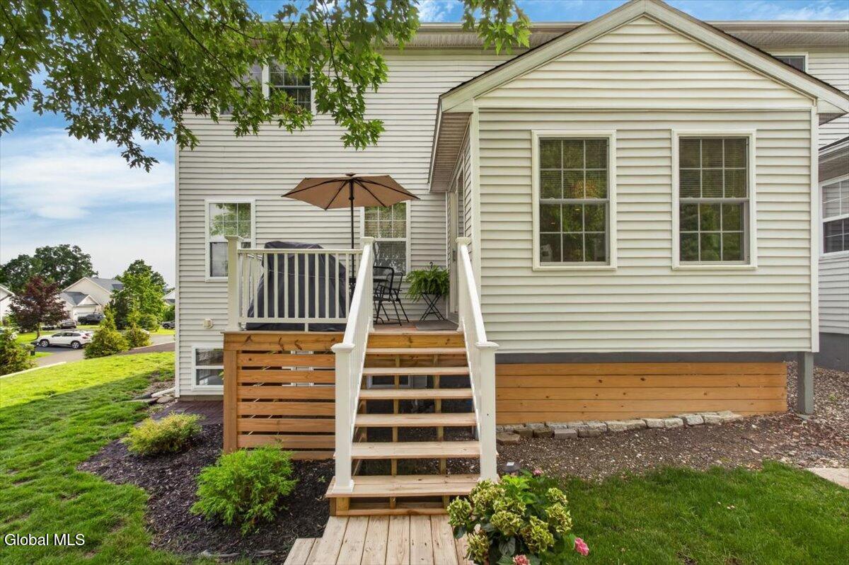 1 Erie Court Waterford NY 12188