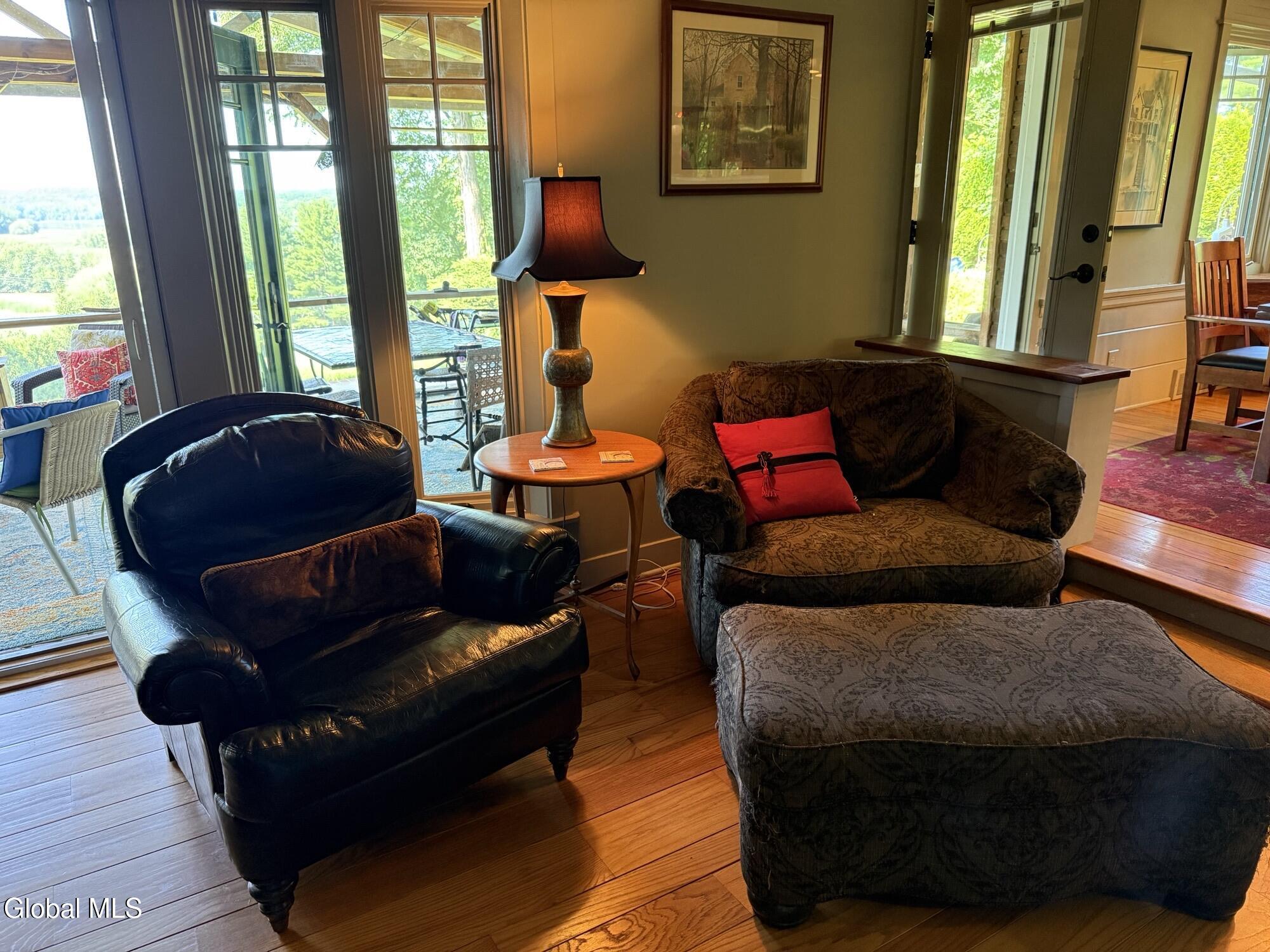 1047 Niskayuna Road Niskayuna NY 12309