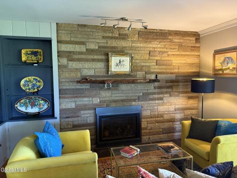 1047 Niskayuna Road Niskayuna NY 12309
