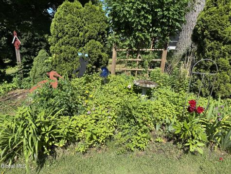 1047 Niskayuna Road Niskayuna NY 12309