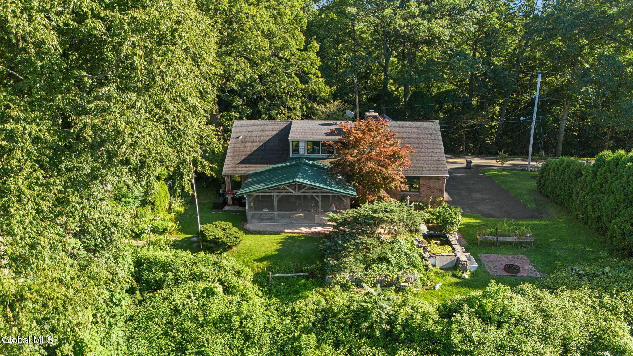 1047 Niskayuna Road Niskayuna NY 12309