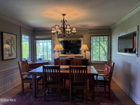 1047 Niskayuna Road Niskayuna NY 12309