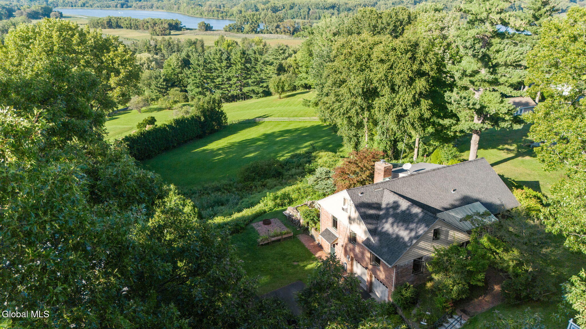 1047 Niskayuna Road Niskayuna NY 12309
