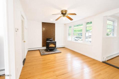 5154 U.s. 9 Chestertown NY 12817