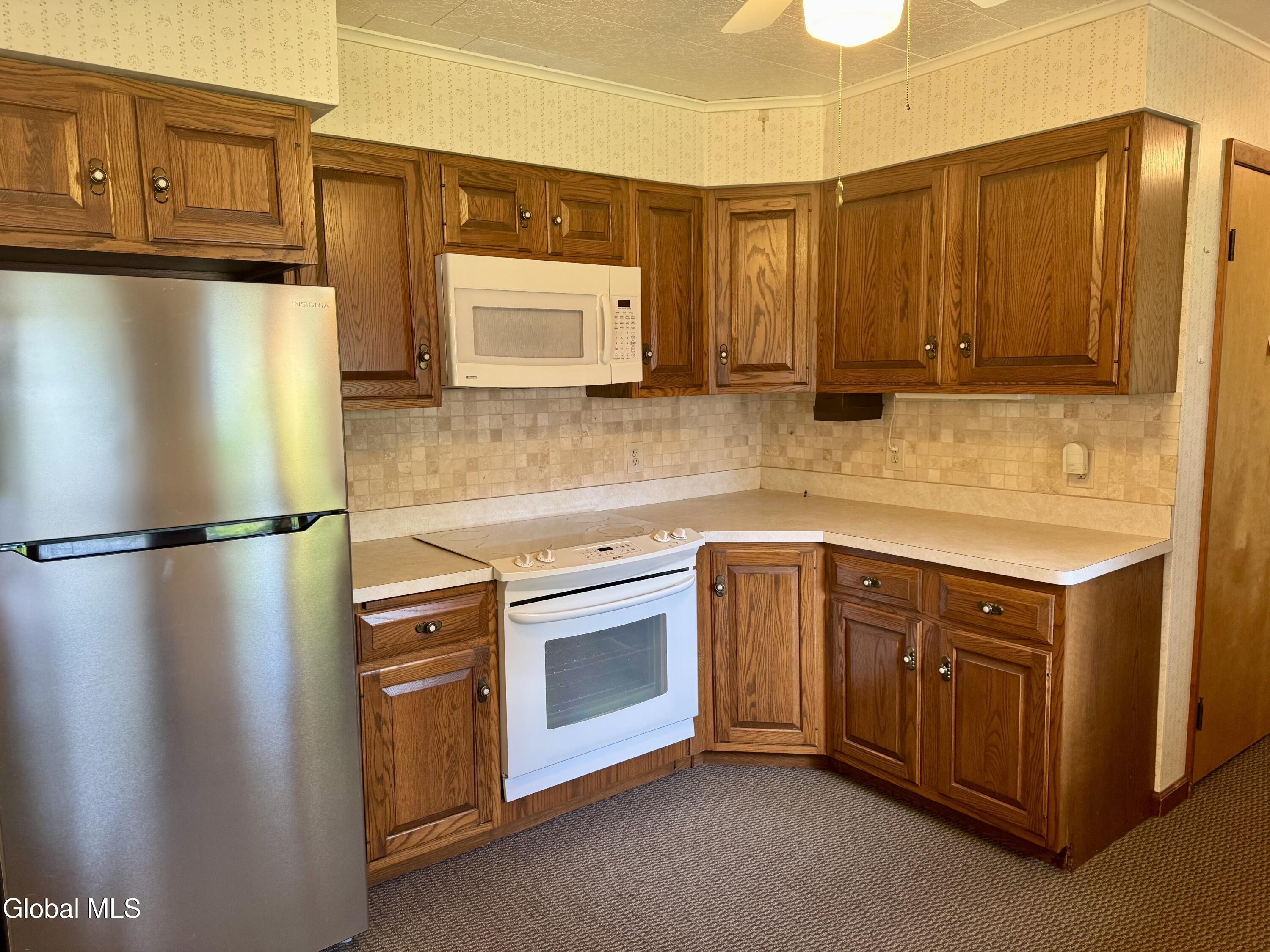 24 Links Avenue Hadley NY 12835