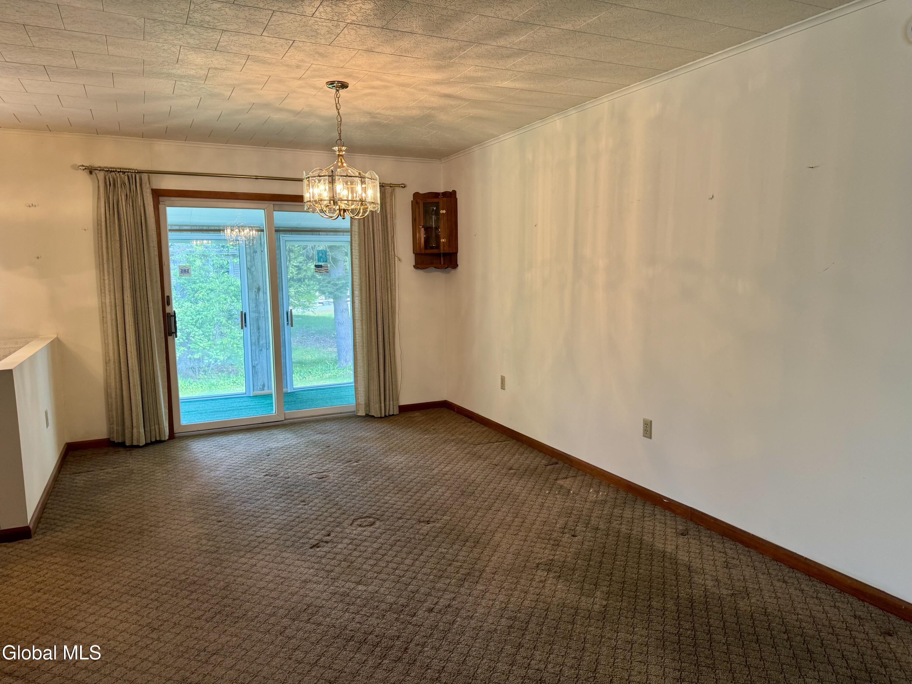 24 Links Avenue Hadley NY 12835