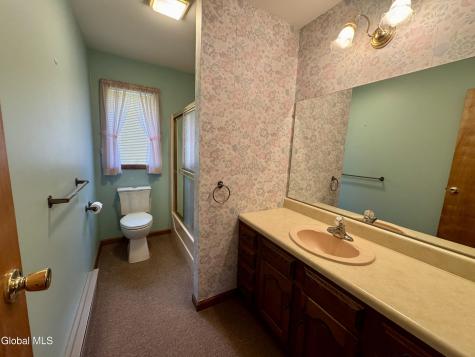 24 Links Avenue Hadley NY 12835