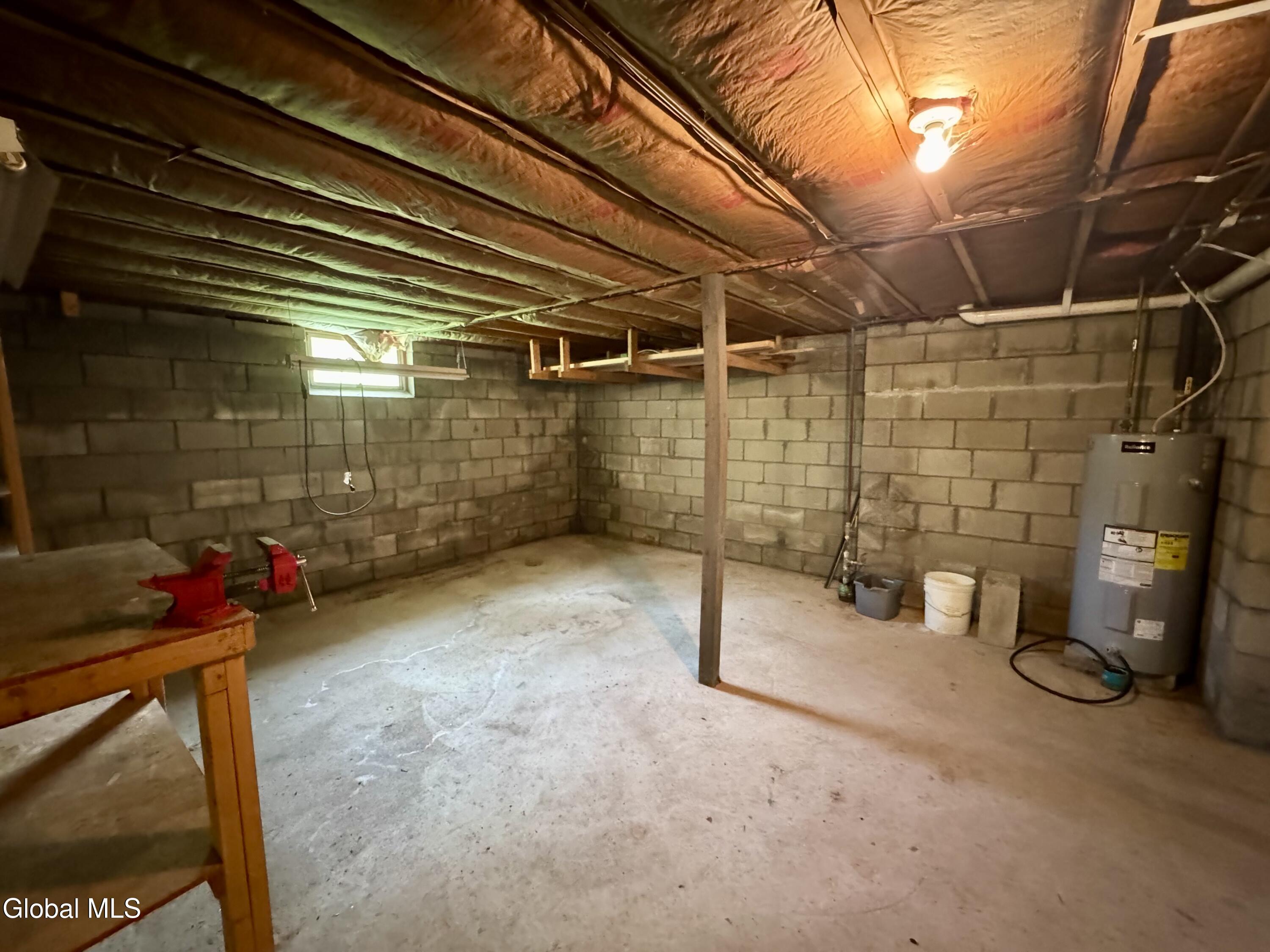 24 Links Avenue Hadley NY 12835