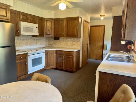 24 Links Avenue Hadley NY 12835