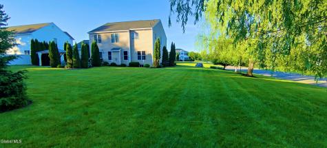 2 Robin Hill Road Mechanicville NY 12118