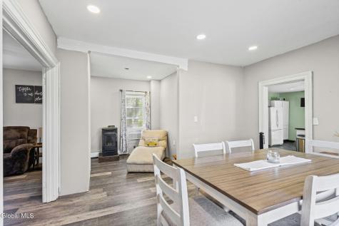 106 Cumpston Street Esperance NY 12066