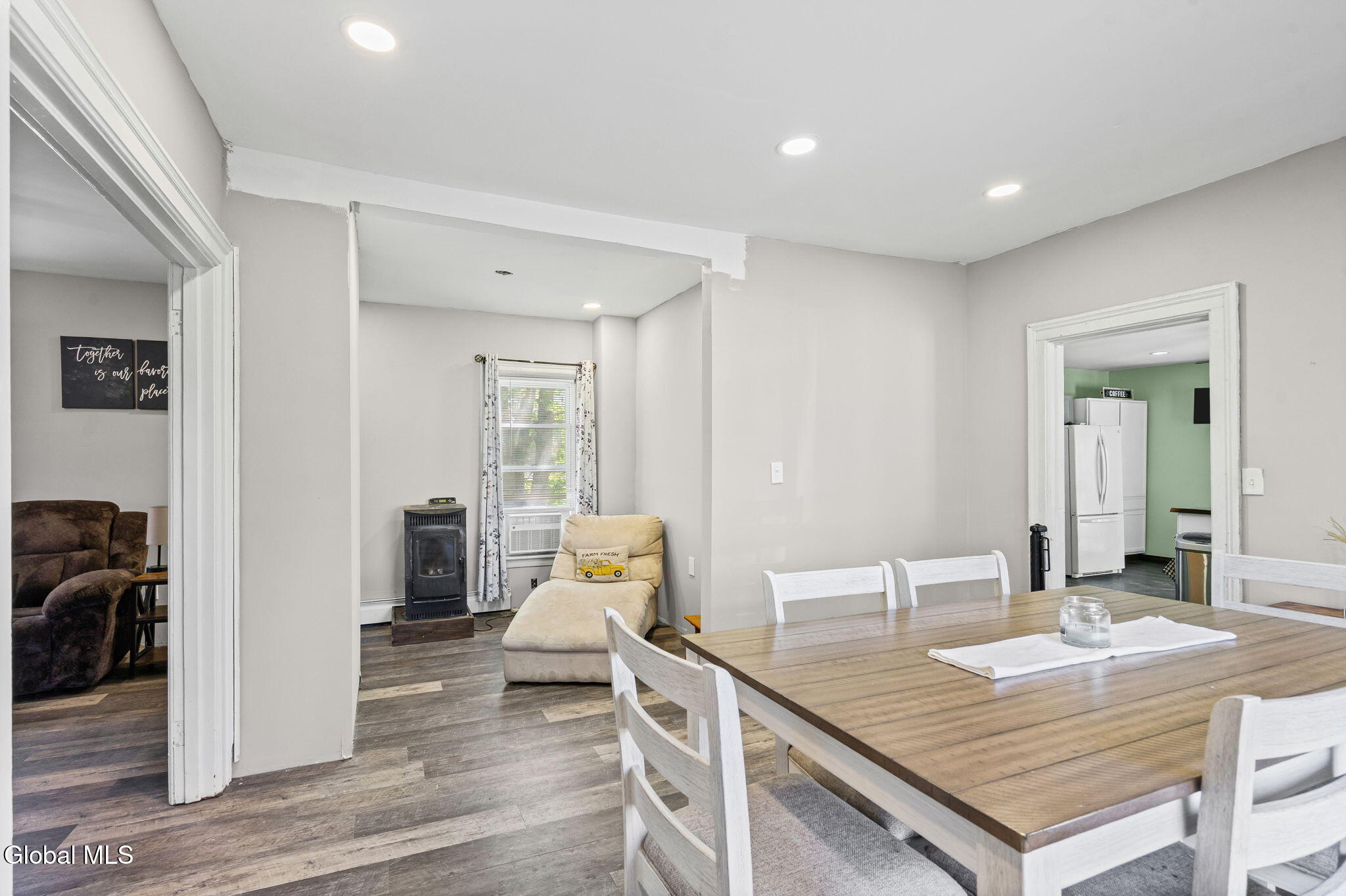 106 Cumpston Street Esperance NY 12066