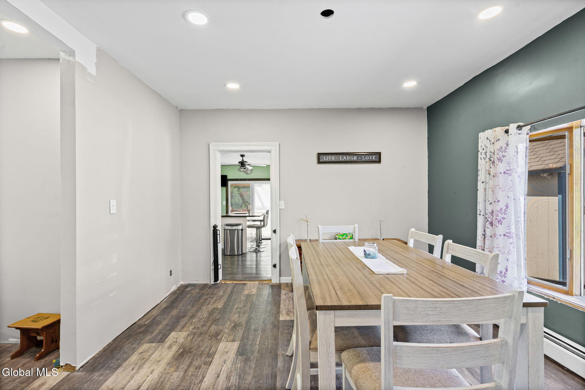 106 Cumpston Street Esperance NY 12066