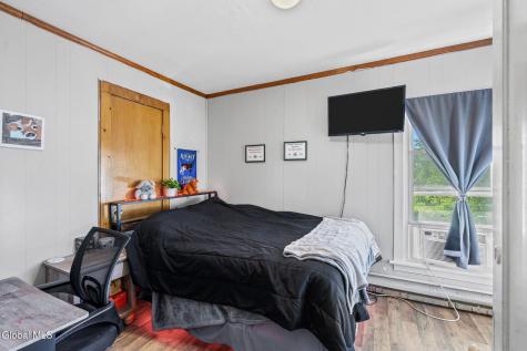 106 Cumpston Street Esperance NY 12066