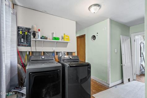 106 Cumpston Street Esperance NY 12066