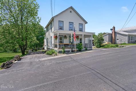 106 Cumpston Street Esperance NY 12066