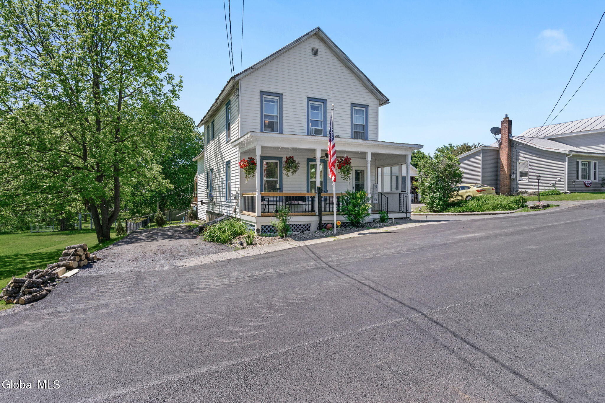 106 Cumpston Street Esperance NY 12066