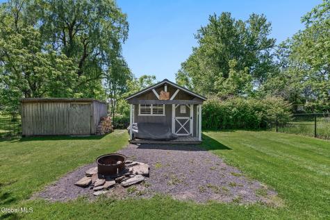 106 Cumpston Street Esperance NY 12066