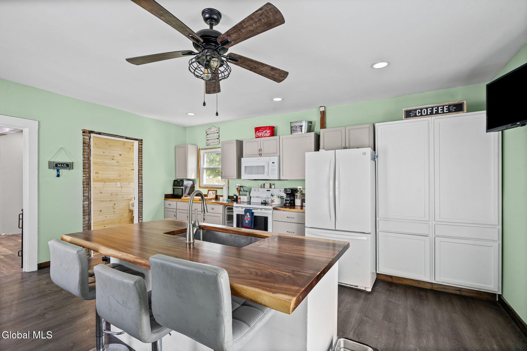 106 Cumpston Street Esperance NY 12066