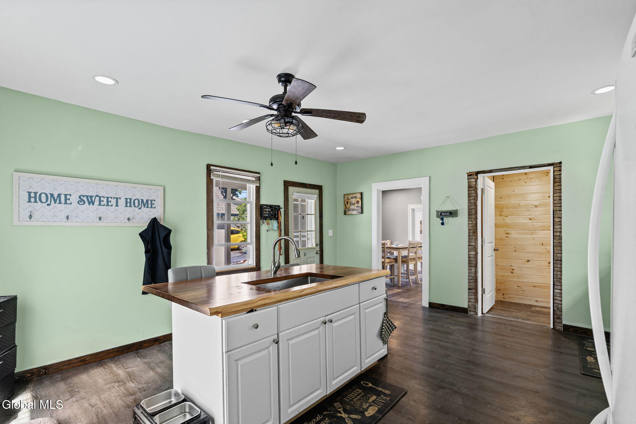 106 Cumpston Street Esperance NY 12066