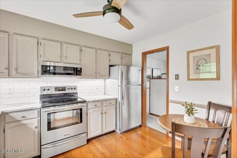 609 Waite Road Clifton Park NY 12065