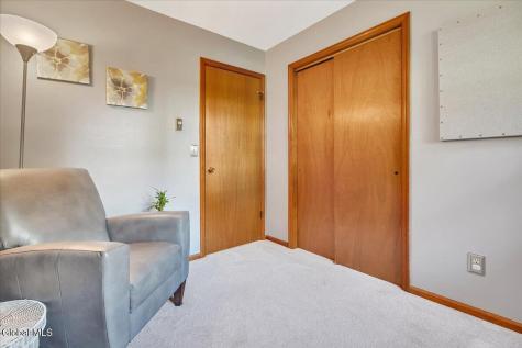 609 Waite Road Clifton Park NY 12065