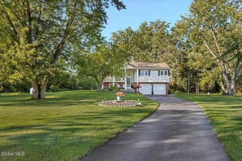 609 Waite Road Clifton Park NY 12065