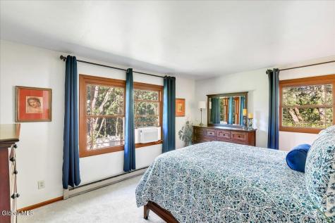 609 Waite Road Clifton Park NY 12065