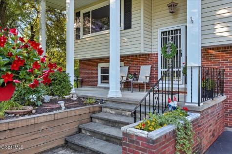 609 Waite Road Clifton Park NY 12065