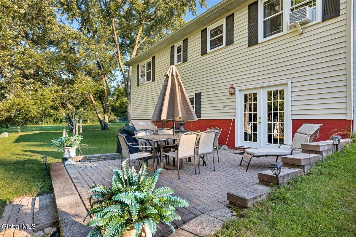 609 Waite Road Clifton Park NY 12065
