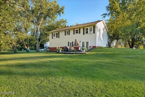 609 Waite Road Clifton Park NY 12065