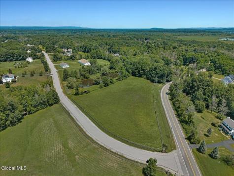 4 Saratoga Farm Road Malta NY 12020