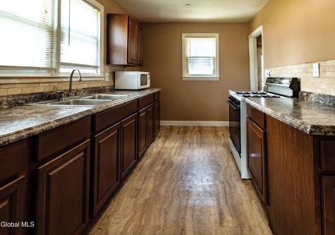 3027 Albany Street Schenectady NY 12304
