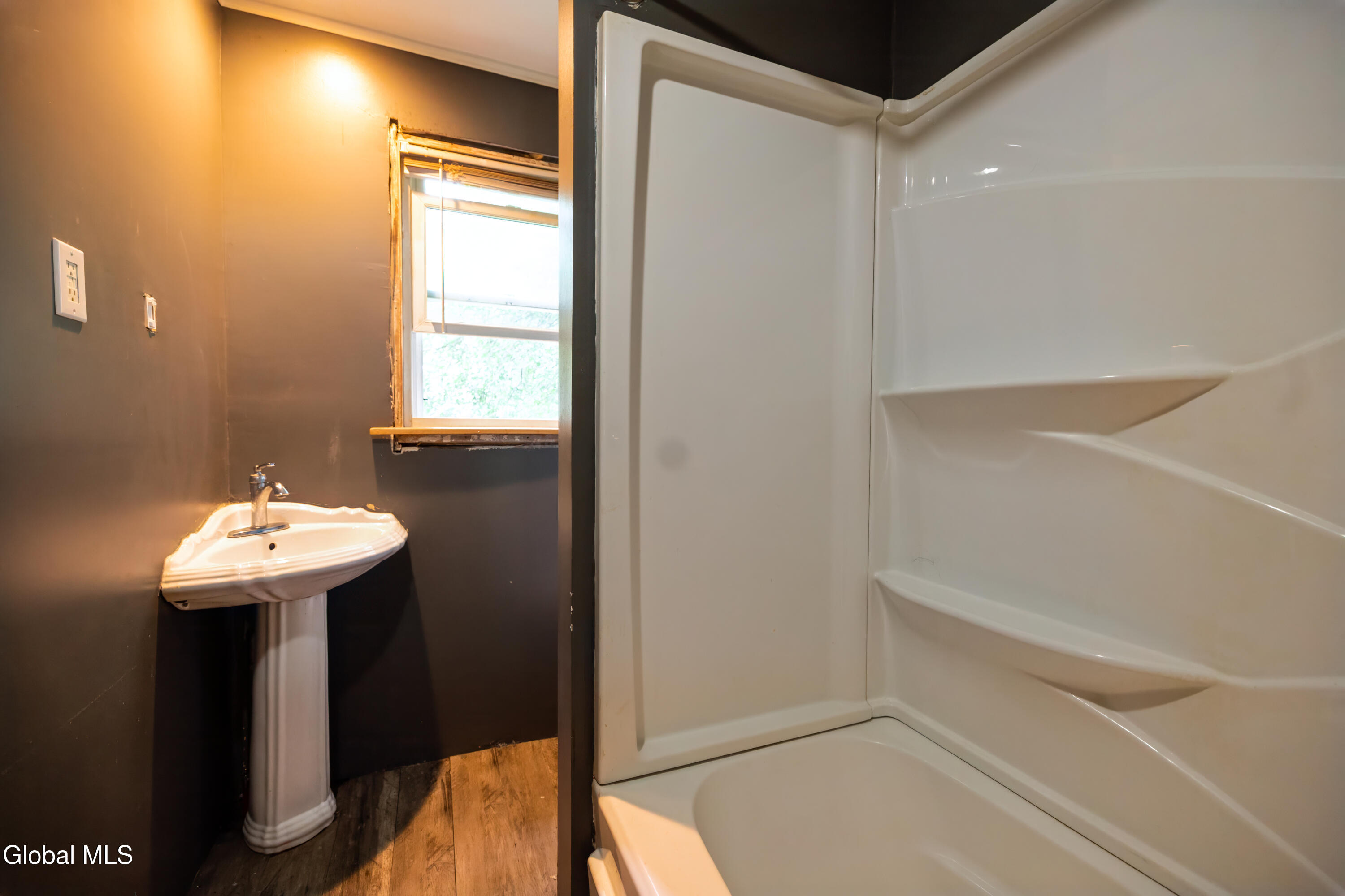 3027 Albany Street Schenectady NY 12304