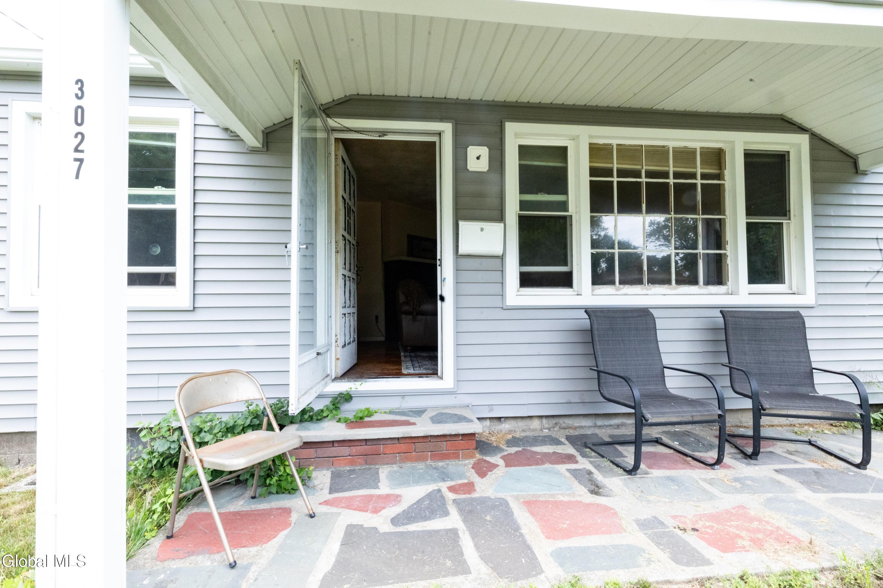 3027 Albany Street Schenectady NY 12304