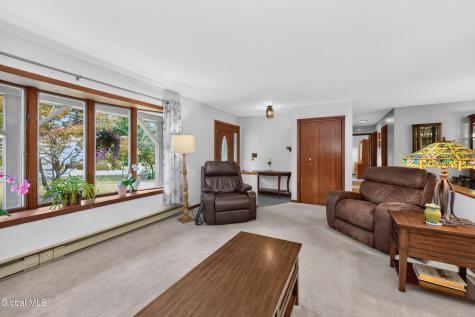 434 Steele Ave Extension Gloversville NY 12078