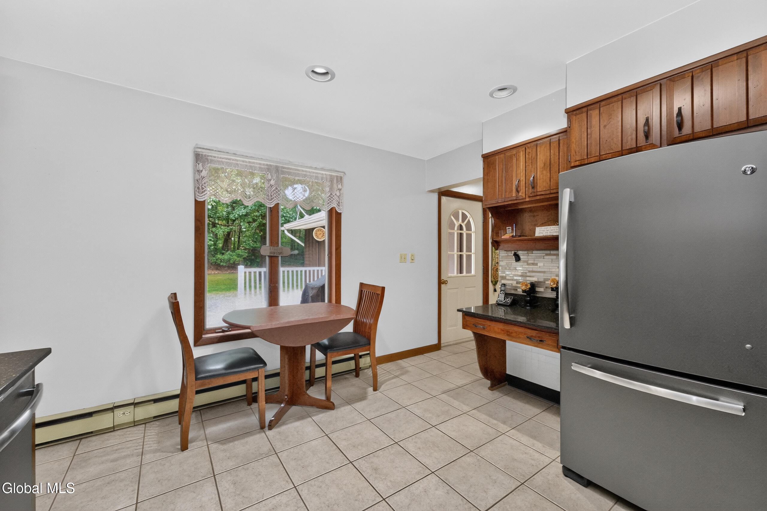 434 Steele Ave Extension Gloversville NY 12078